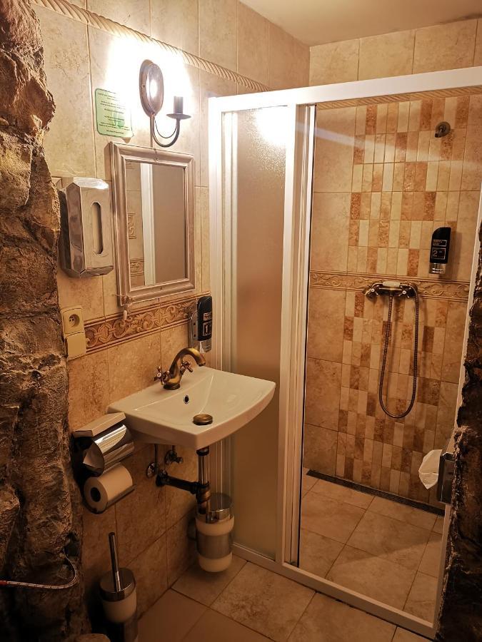 Hotel U Cisare Iii. Mělník 외부 사진